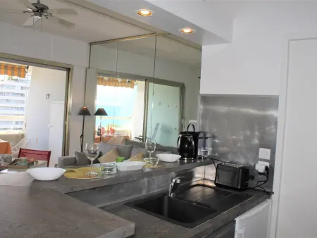 Appartement 4 couchages vue mer panoramique à Villeneuve-Loubet : photo 4