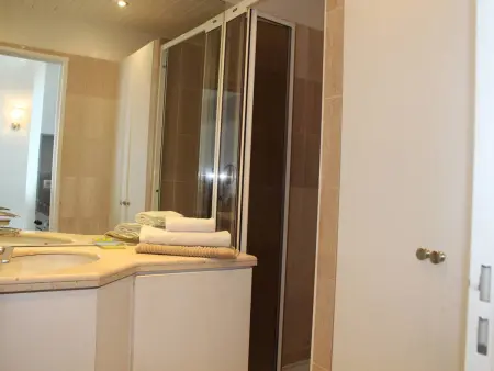 Appartement 4 couchages vue mer panoramique à Villeneuve-Loubet : photo 7