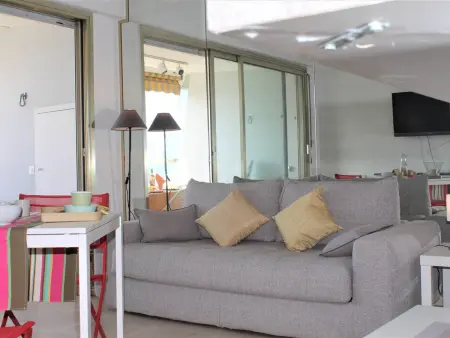 Appartement 4 couchages vue mer panoramique à Villeneuve-Loubet : photo 14