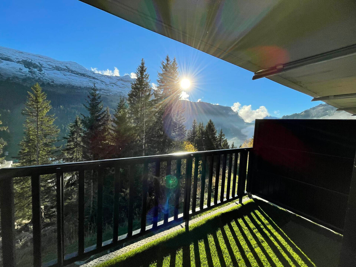 Studio cabine rénové 25m² balcon sud, proche pistes - Photo 14