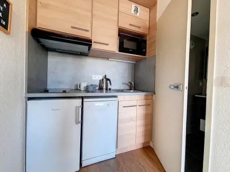 Studio rénové, balcon ouest, ski aux pieds aux Menuires : photo 3