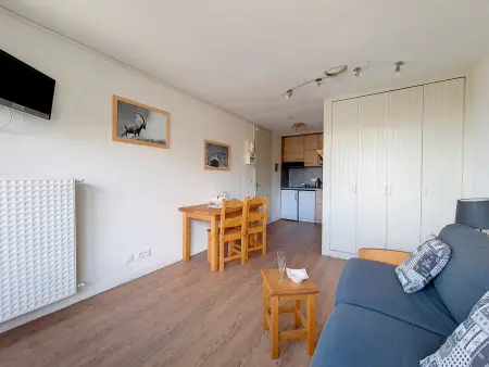 Studio rénové, balcon ouest, ski aux pieds aux Menuires : photo 8