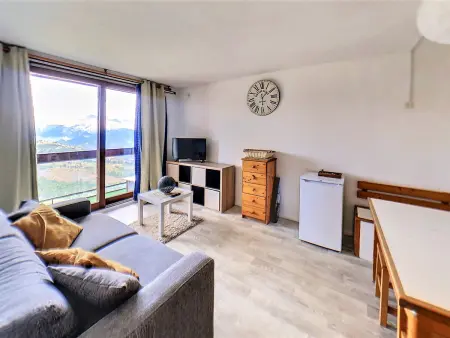 Studio 28m² skis aux pieds avec balcon et piscine : photo 2
