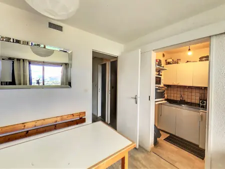Studio 28m² skis aux pieds avec balcon et piscine : photo 6