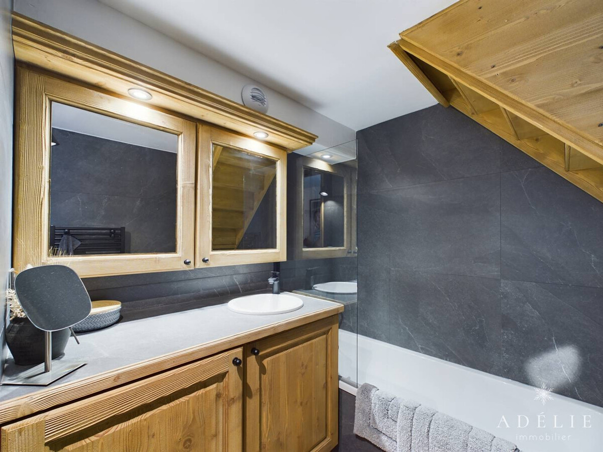 T4 duplex La Rosière, 350 m pistes, 8 pers, rénové - Photo 8
