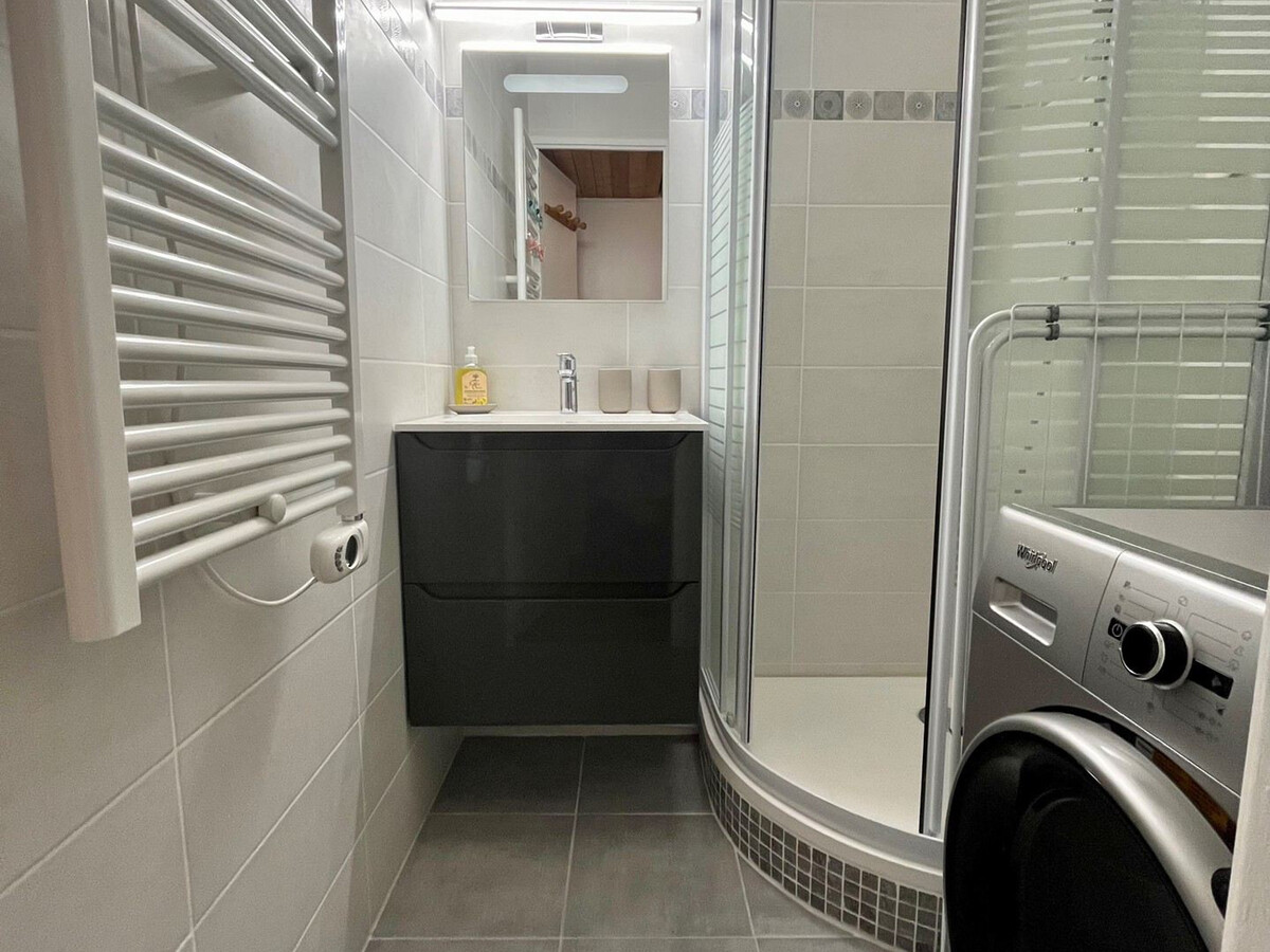 Studio rénové 25m² cabine et balcon sud à Flaine - Photo 6