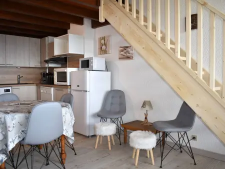 Location appartement à Font Romeu Odeillo Via, Appartement 3 Pièces avec Mezzanine, Balcon Sud, Parking et Cave - Centre Ville Proche Commodités