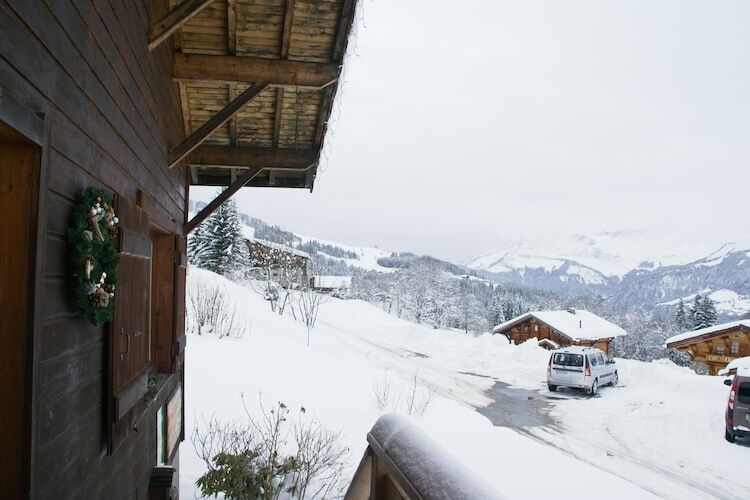 Chalet Notre Dame de Bellecombe, vue Aravis - Photo 10