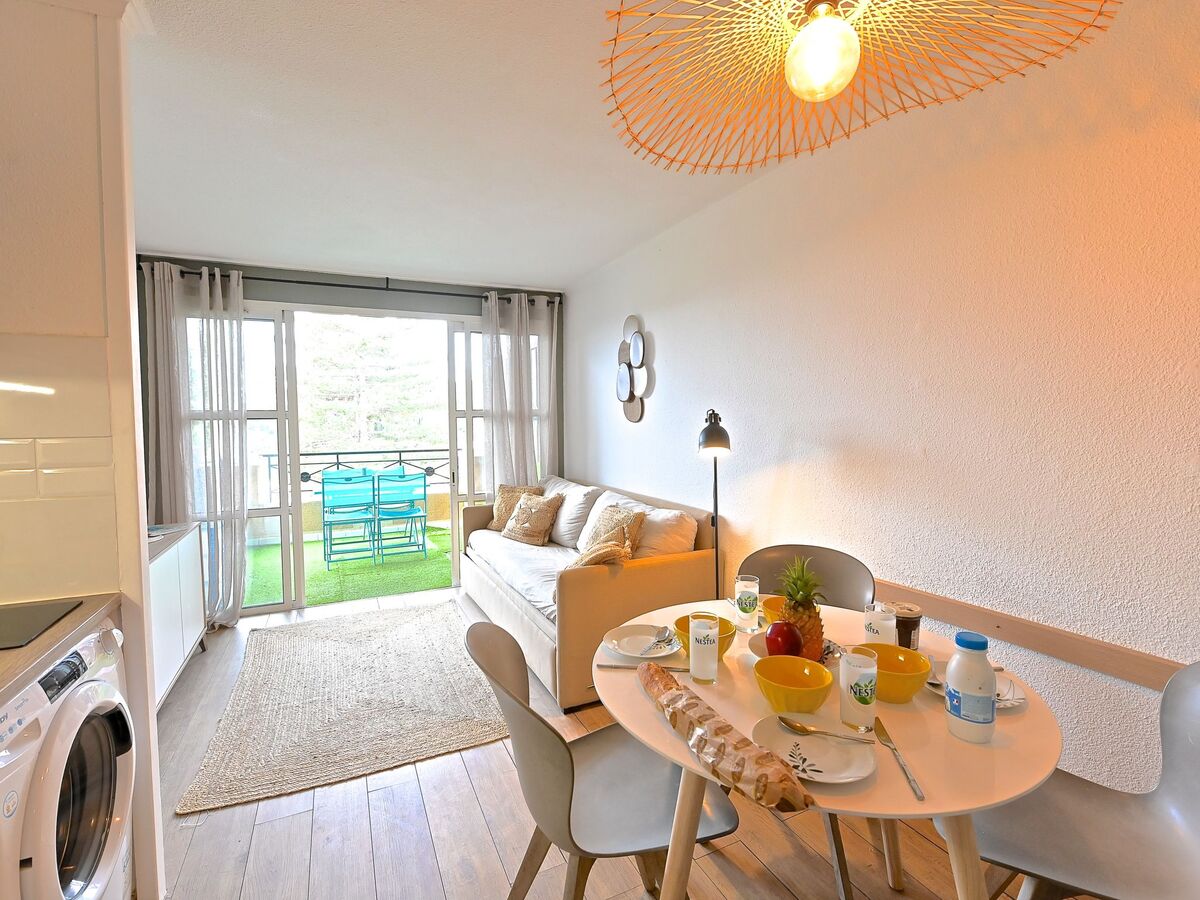 Appartement rénové au Cap Estérel, vue mer et golf - Photo 2