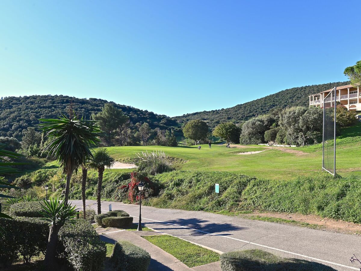 Appartement L'Esquinade J3 029 – Vue golf à Agay - Photo 2