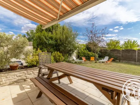 Location gite à Maulévrier, Gîte familial proche Parc Oriental et Puy du Fou, jardin clos, commerces accessibles à pied