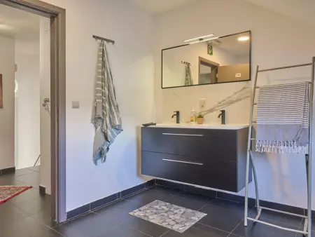 Villa ardennaise pour 20 pers. à Lierneux, lisière de forêt : photo 7