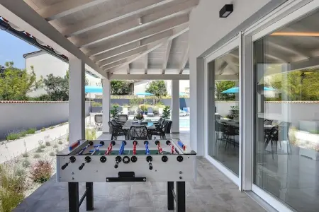 Location villa à Premantura, Villa à Premantura avec piscine près plage