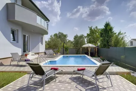 Location maison à Majmajola, Maison de Vacances Vodnjan près Plage