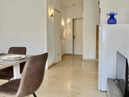 Appartement RDC 45m² - 100m de la plage à Villeneuve-Loubet : photo 2