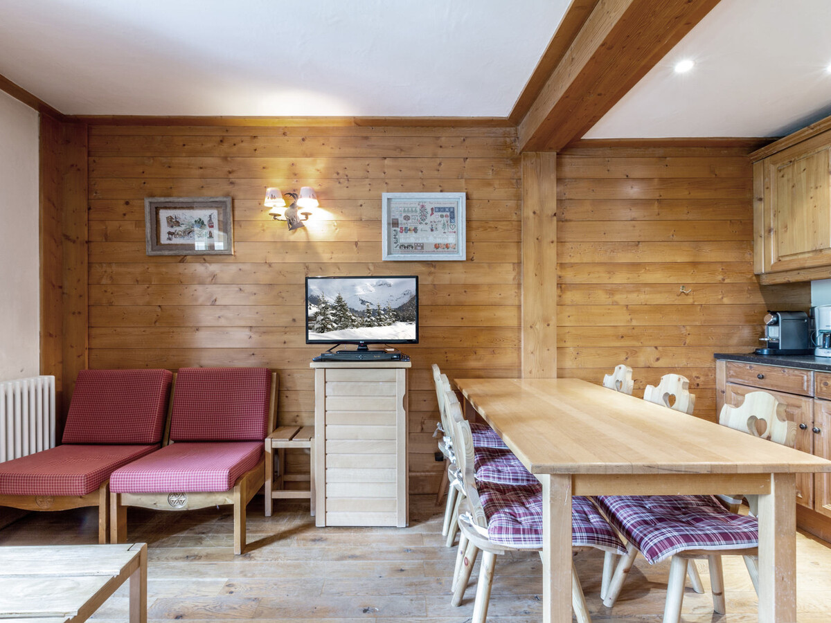 Appartement 2 pièces + mezzanine, balcon Sud-Ouest à Val-d'Isère - Photo 2