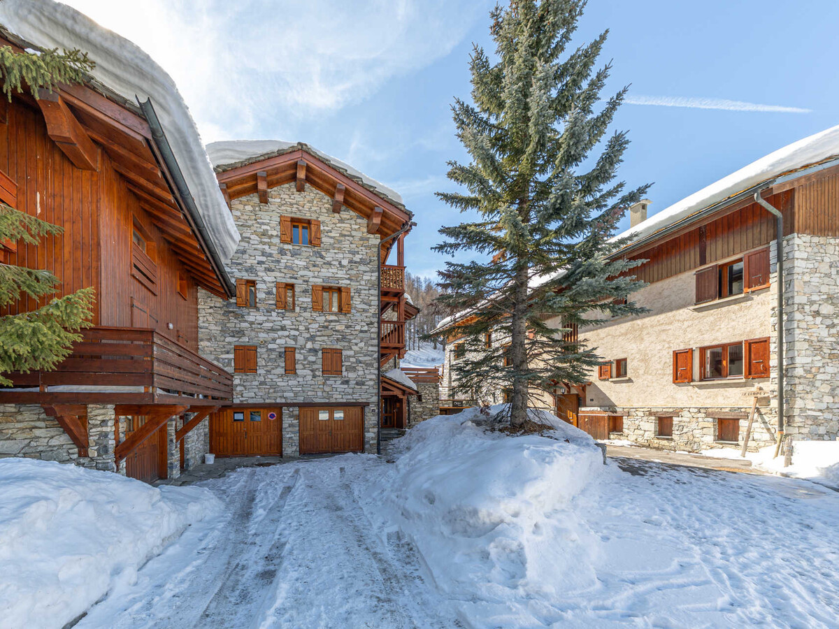 Appartement-chalet 110m² face au front de neige, hammam privé - Photo 17