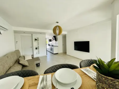 Appartement rénové à Salou, 3 chambres, proche plage, climatisation : photo 12
