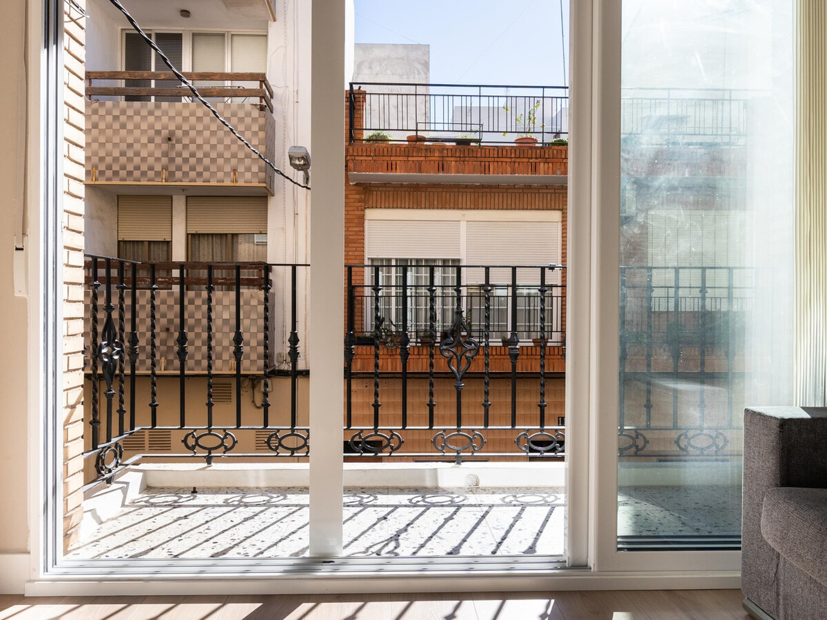 Maison rénovée 3 chambres, 4 terrasses à Puerto de Sagunto - Photo 4