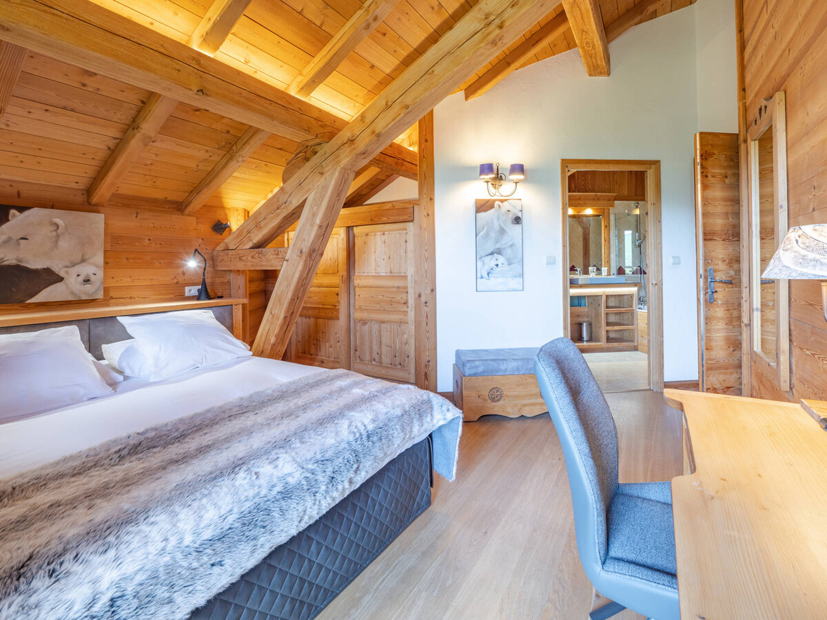 Chalet Bouquetin skis aux pieds – Jacuzzi, sauna, 6 chambres - Photo 4