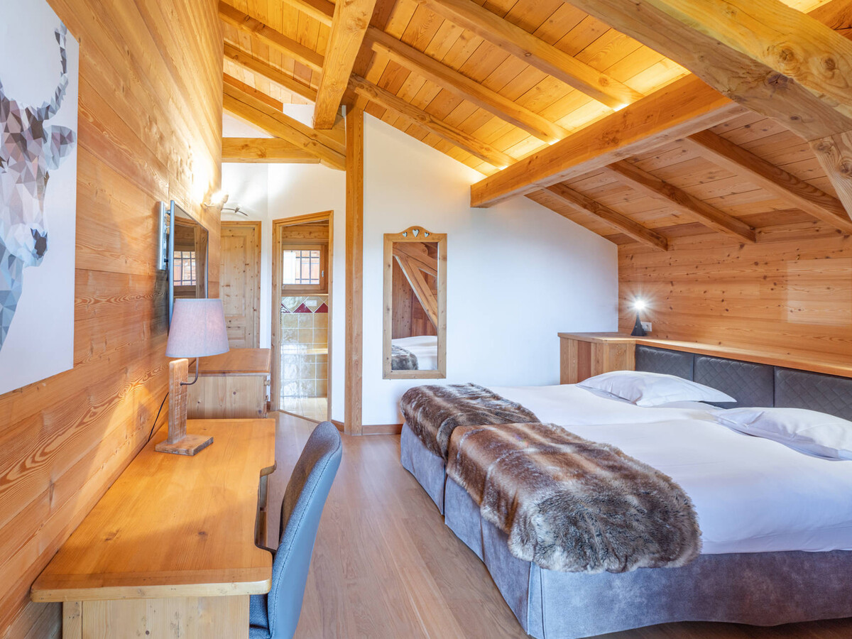 Chalet Bouquetin skis aux pieds – Jacuzzi, sauna, 6 chambres - Photo 6