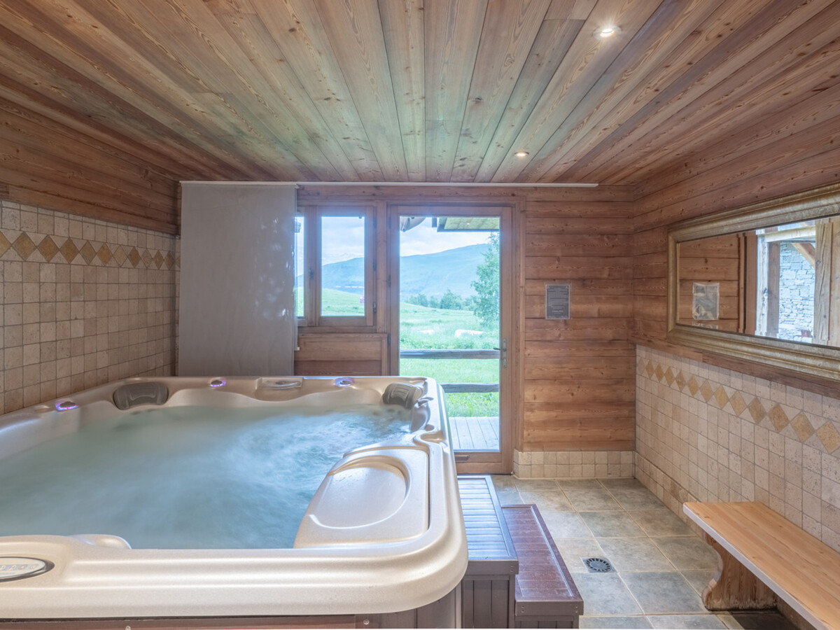 Chalet Bouquetin skis aux pieds – Jacuzzi, sauna, 6 chambres - Photo 11