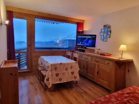 Location appartement à Plagne Aime 2000, Studio Chaleureux avec Accès Direct aux Pistes - Animaux Acceptés
