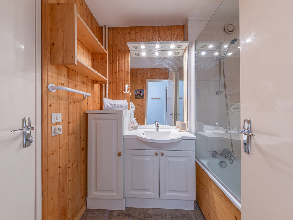 Appartement skis aux pieds, balcon sud à Val-d'Isère - Photo 8
