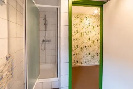 Loft indépendant avec accès piscine à Esneux : photo 13