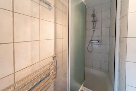 Loft indépendant avec accès piscine à Esneux : photo 14