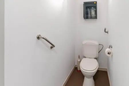 Loft indépendant avec accès piscine à Esneux : photo 15