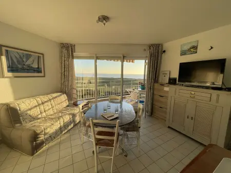 Location appartement à Saint Jean de Monts, Appartement 5 couchages avec piscine et parking, près de la plage