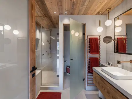 Chalet de luxe avec espace détente, sport et spa à Méribel - Photo 4