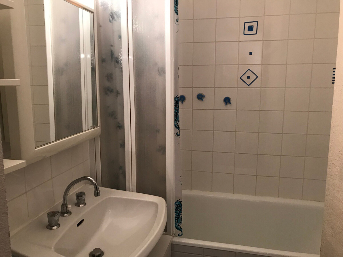 Studio cabine 28 m² au pied des pistes, balcon sud - Photo 9