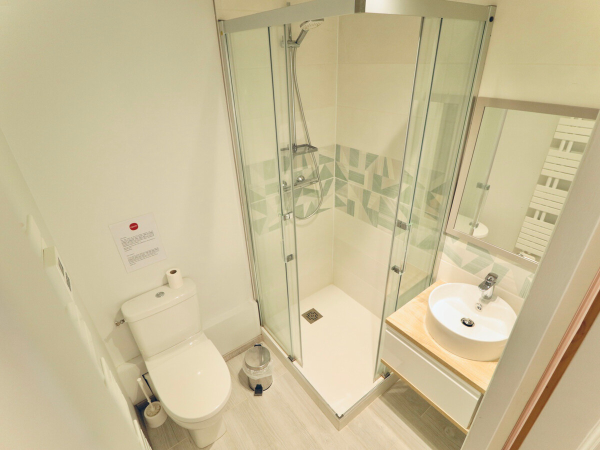 Appartement 10 personnes, 4 chambres avec parking à Courchevel - Photo 11