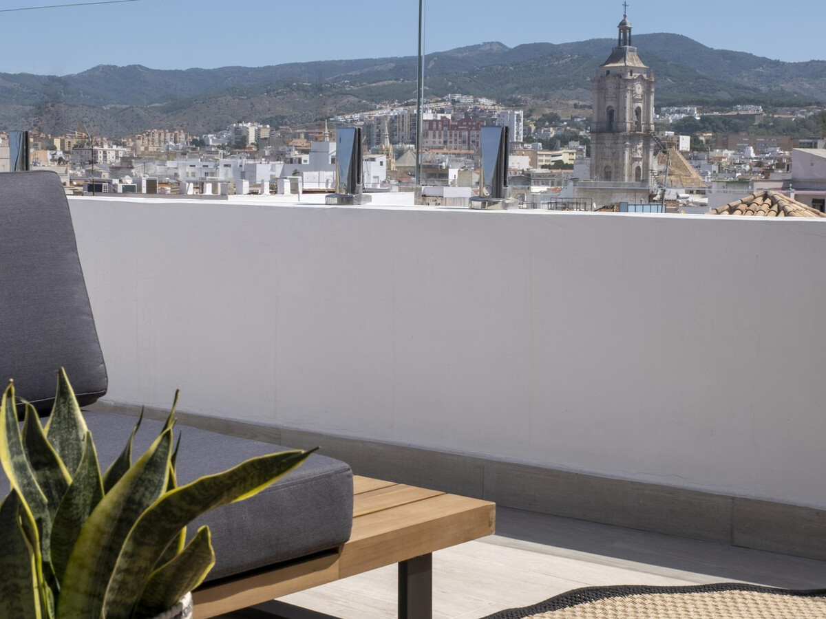 Penthouse 2 chambres, terrasse 20 m², centre historique Málaga - Photo 11