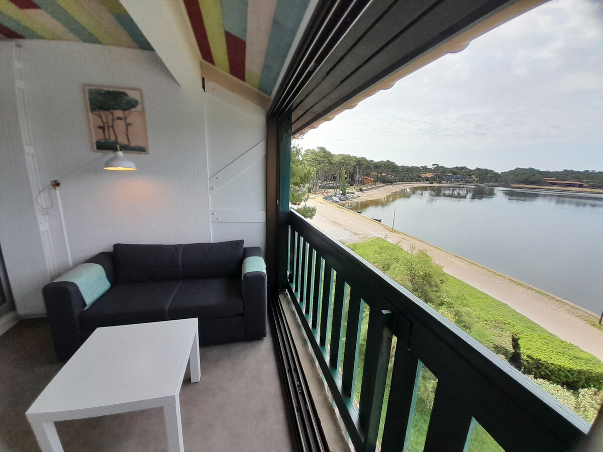 Studio rénové avec terrasse vue lac à Soustons - Photo 4