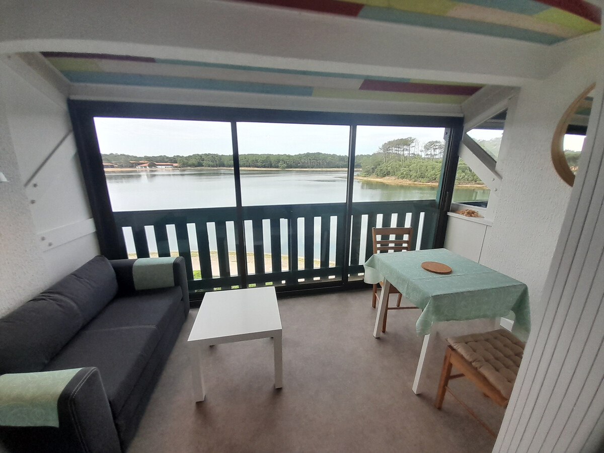 Studio rénové avec terrasse vue lac à Soustons - Photo 5