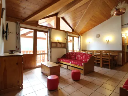 Location appartement à Lanslevillard, Appartement Duplex 10-12 Pers. avec Balcon, à 20m des Pistes - Val Cenis