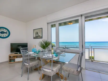 Massimo Beach House – appartement vue mer à 20 m de la plage : photo 2