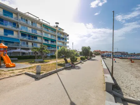 Massimo Beach House – appartement vue mer à 20 m de la plage : photo 4