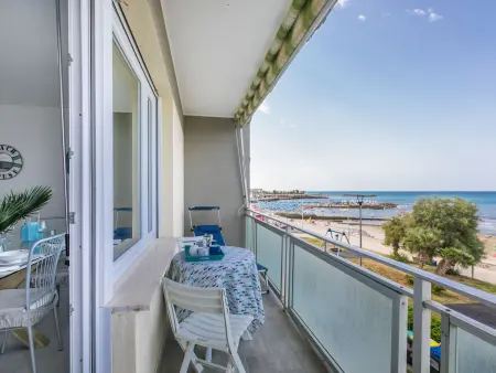Massimo Beach House – appartement vue mer à 20 m de la plage : photo 39