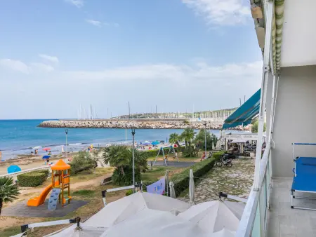 Massimo Beach House – appartement vue mer à 20 m de la plage : photo 44