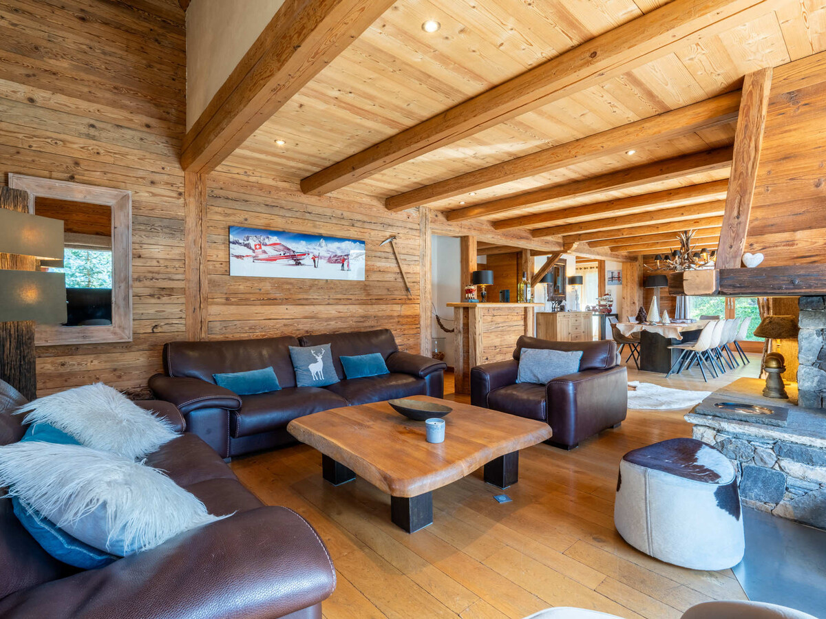 Chalet 5 chambres La Clusaz, terrasse Sud, vue Aravis - Photo 5