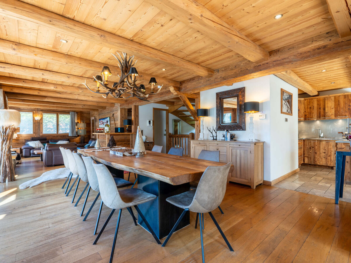 Chalet 5 chambres La Clusaz, terrasse Sud, vue Aravis - Photo 6