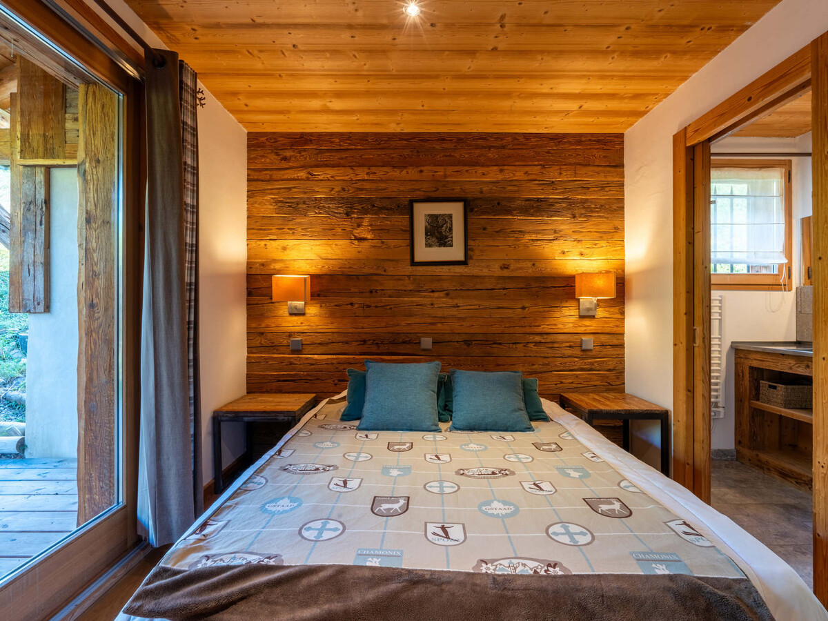 Chalet 5 chambres La Clusaz, terrasse Sud, vue Aravis - Photo 8