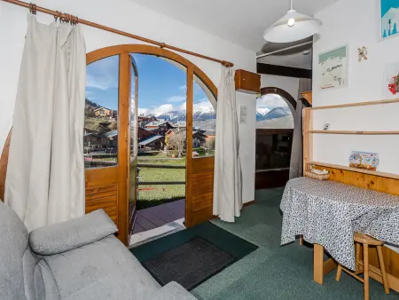Location appartement à La Plagne Montchavin Les Coches, Charmant Studio Montchavin - Terrasse, Proche Pistes et Commerces, Parking Gratuit