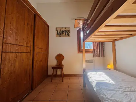 Duplex avec piscine et vue cascade à Samoëns : photo 7