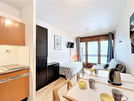 Location appartement à Le Corbier, Studio lumineux au centre avec balcon