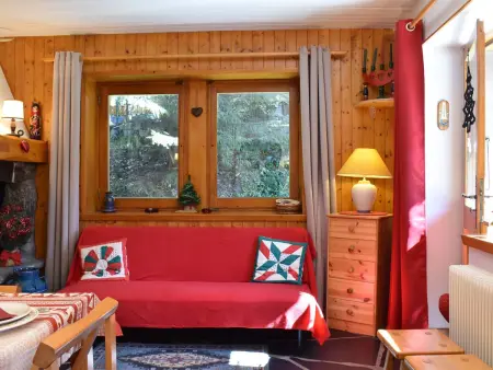 Appartement Méribel 5 pers : cheminée, terrasse Sud, pistes à 250 m : photo 2